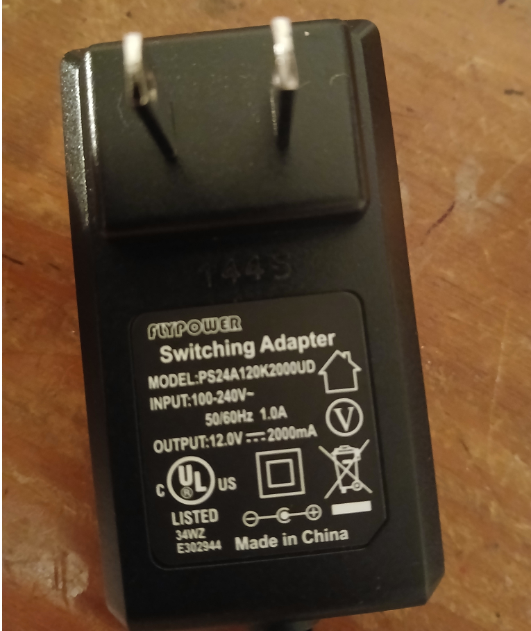 071226_Plugn_Adapter_s.jpg
